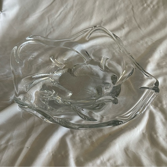 Extra large freeform, clear Crystal decor dish bowl. Mid century modern - Picture 4 of 5